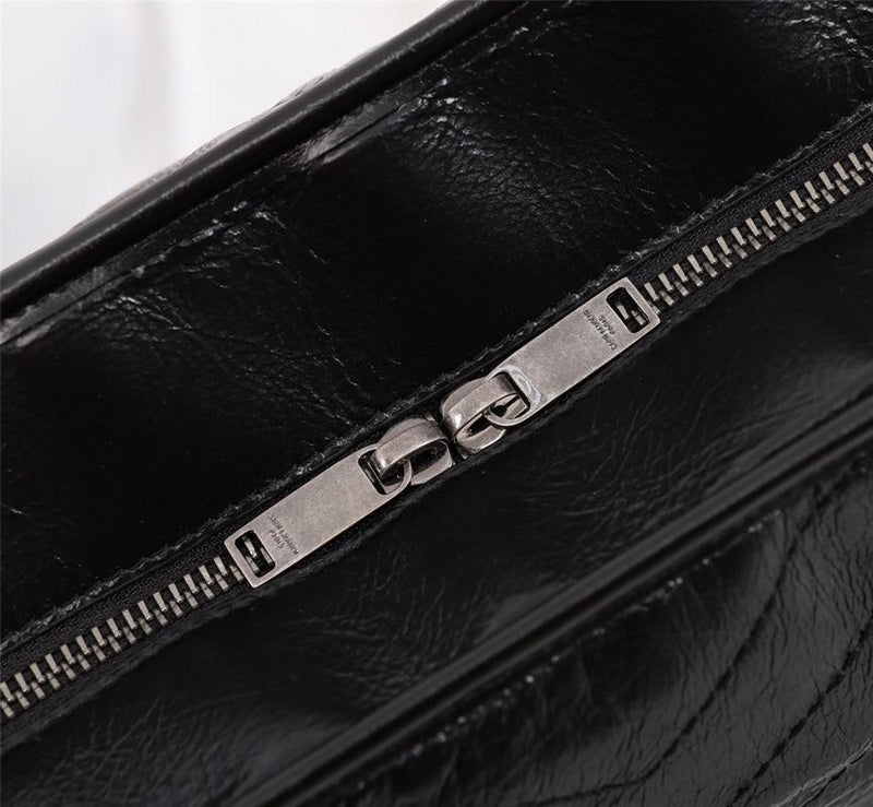 Amelia - YSL Bag - 2647