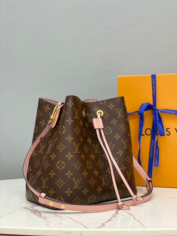 Fan Fashion Lu-Vi bags - 17605