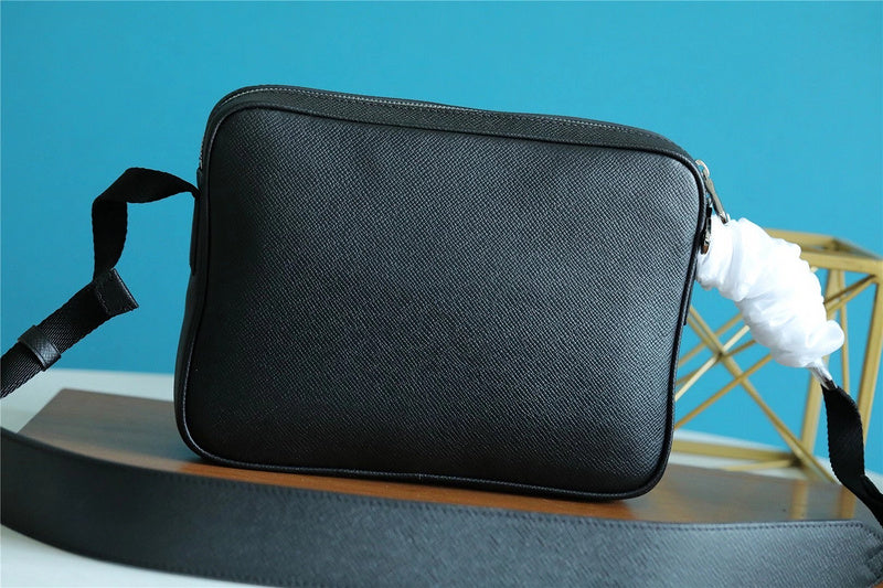 Fan Fashion Lu-Vi bags - 10303