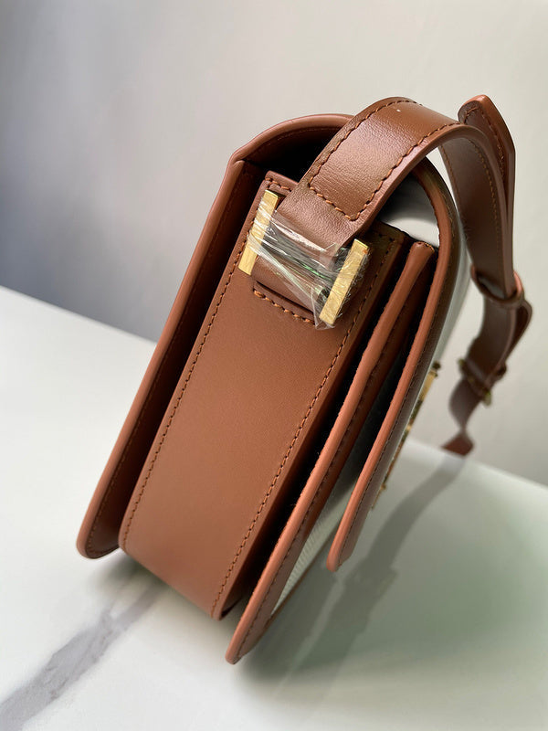 Amelia - YSL Bag - 3791