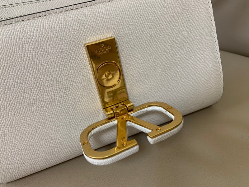 VAL LUXURY BAGS - FOR FASHION LOVERS  AFFORDABLE LUXURY BAGS- 426
