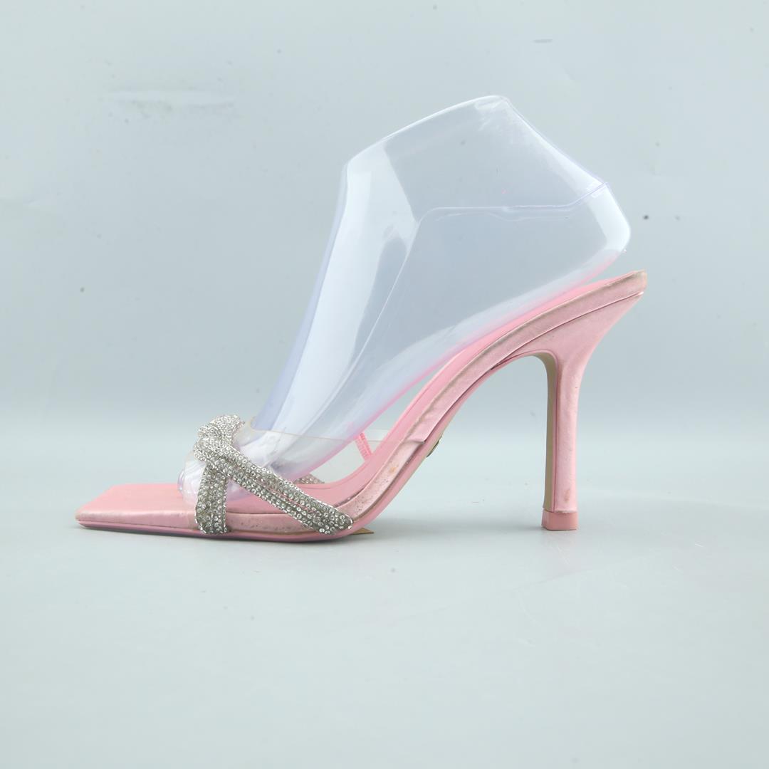 ZARA. .