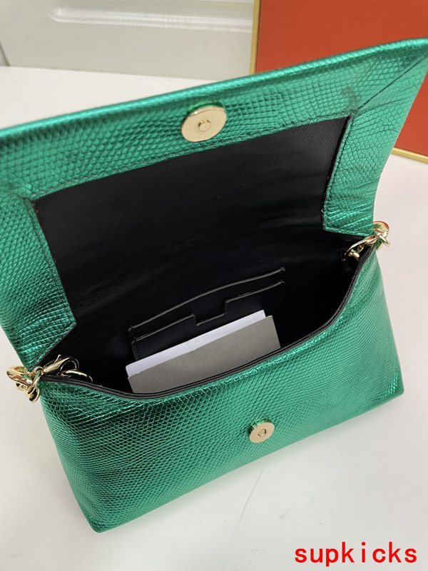 Amelia- Mix Wallets - 520