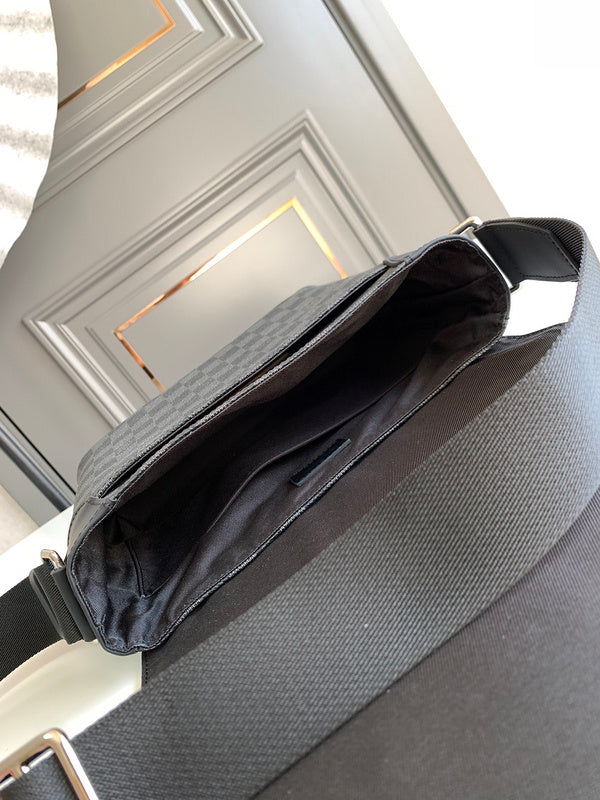 Fan Fashion Lu-Vi Bags - 16949