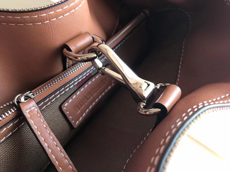 Burberry Bags - Bagsattire   428