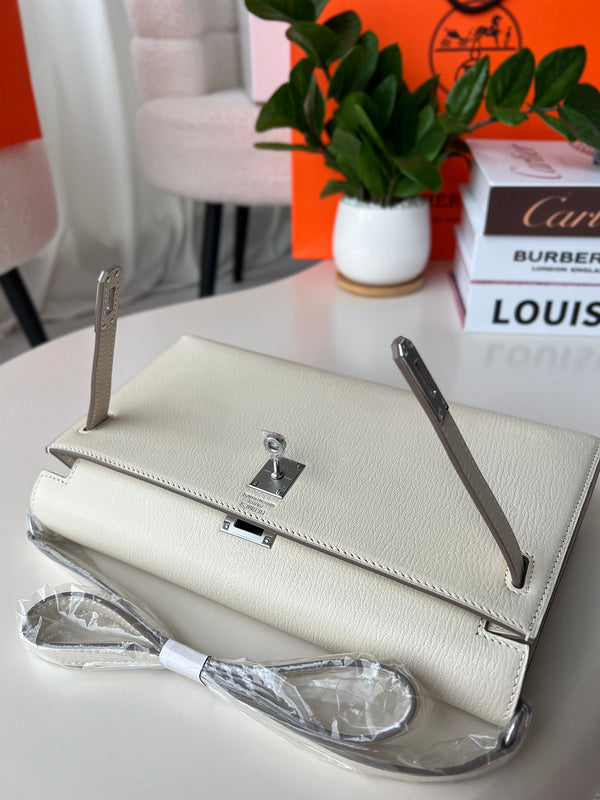 LO - HMS Luxury Bags - 822