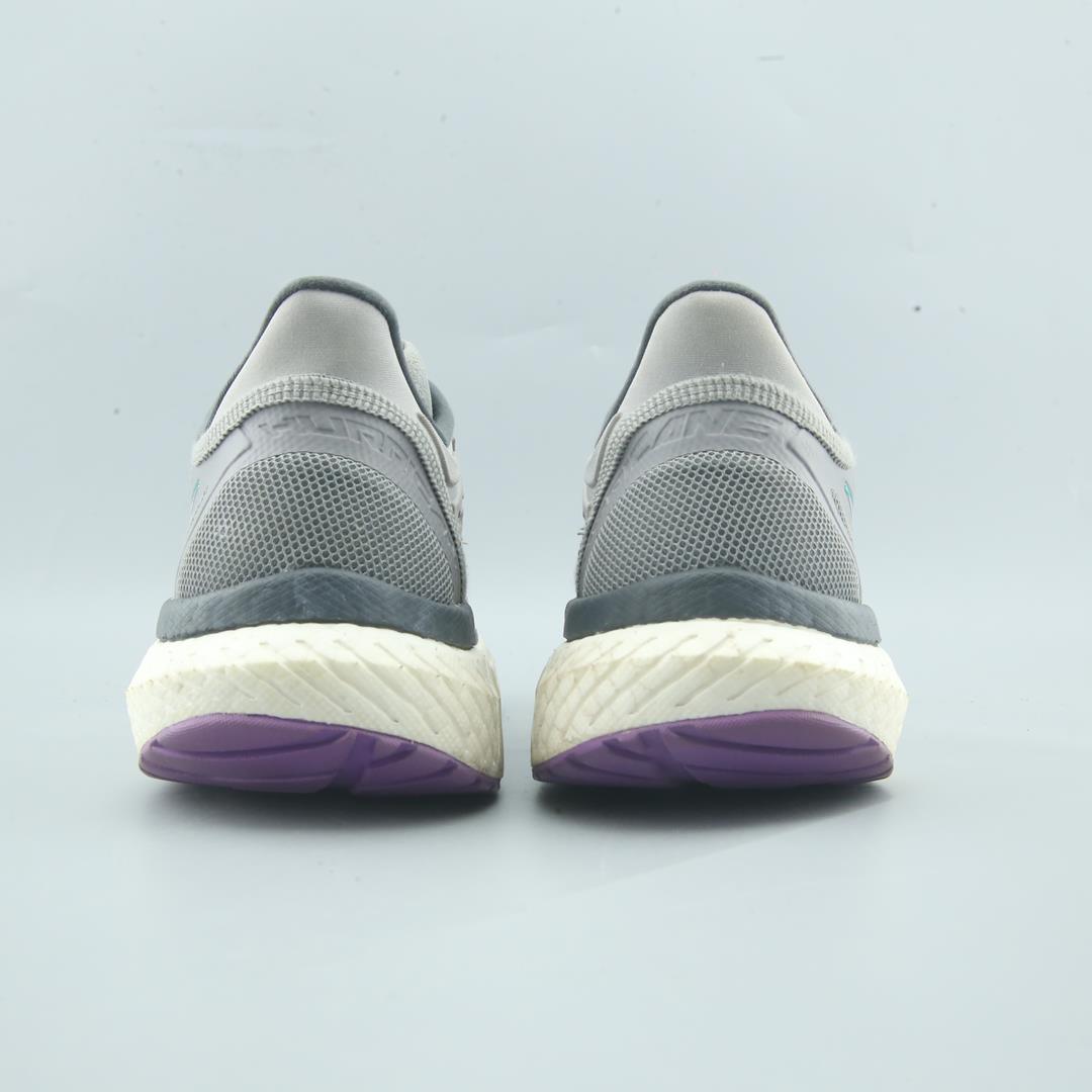 SAUCONY  HURRICANE 23