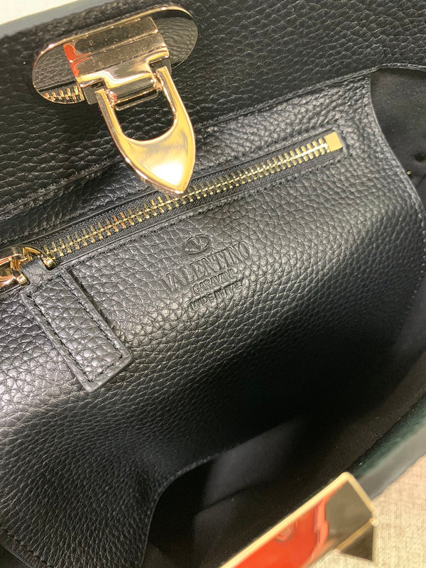 VAL LUXURY BAGS - FOR FASHION LOVERS  AFFORDABLE LUXURY BAGS- 1392