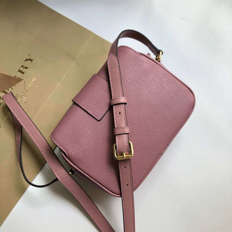 Burberry Bags - Bagsattire   493