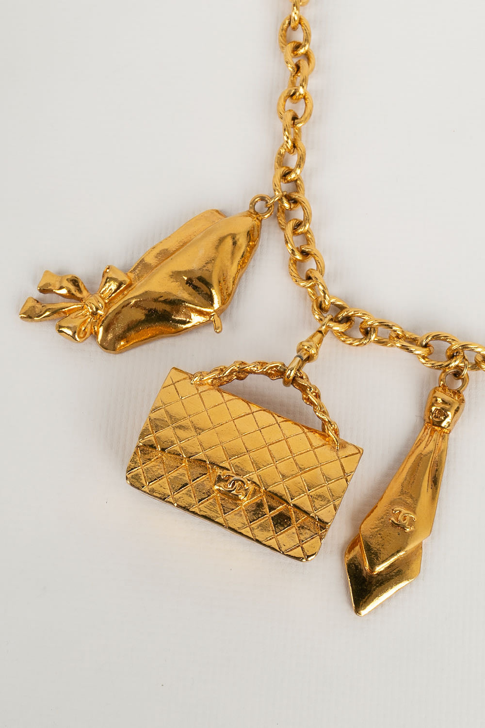 Collier breloques Chanel