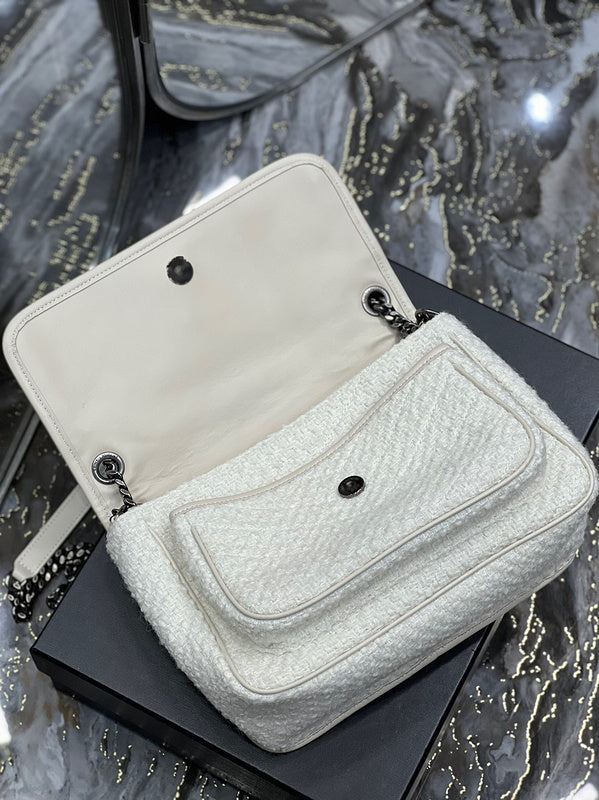 Amelia - YSL Bag - 4222