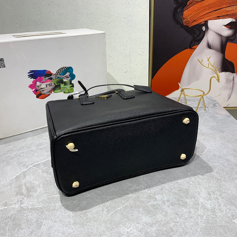 Barnes-Bags - Prada Bags - 933