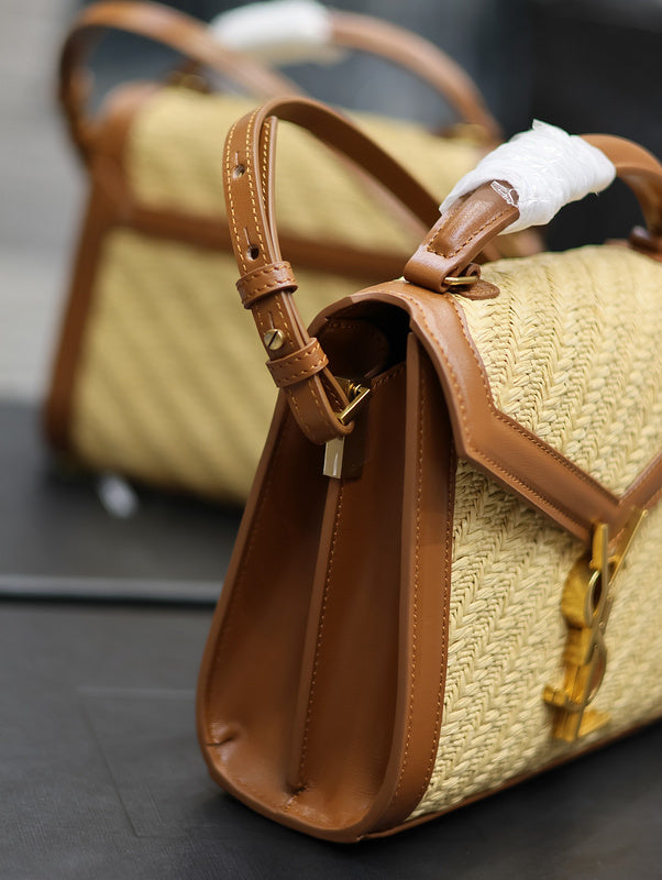 Amelia - YSL Bag - 1834