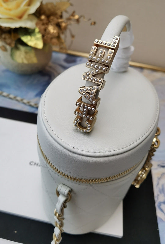 Wellow Bags - Chanel - Bags  - 702