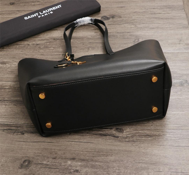 Amelia - YSL Bag - 2832