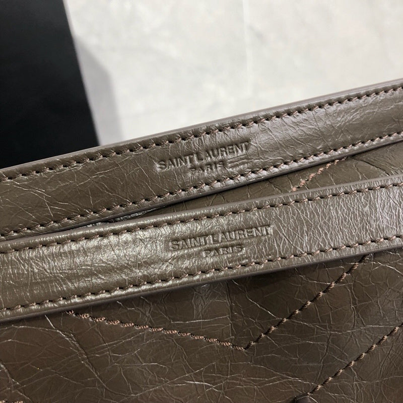 Amelia - YSL Bag - 4043