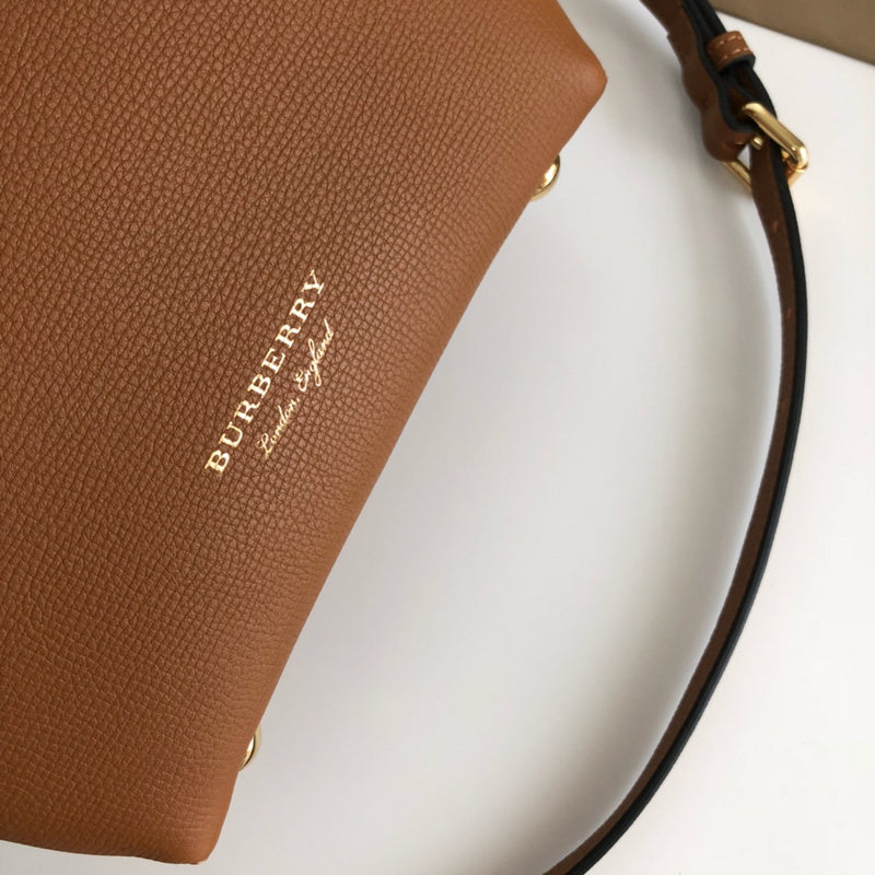 Burberry Bags - Bagsattire   256