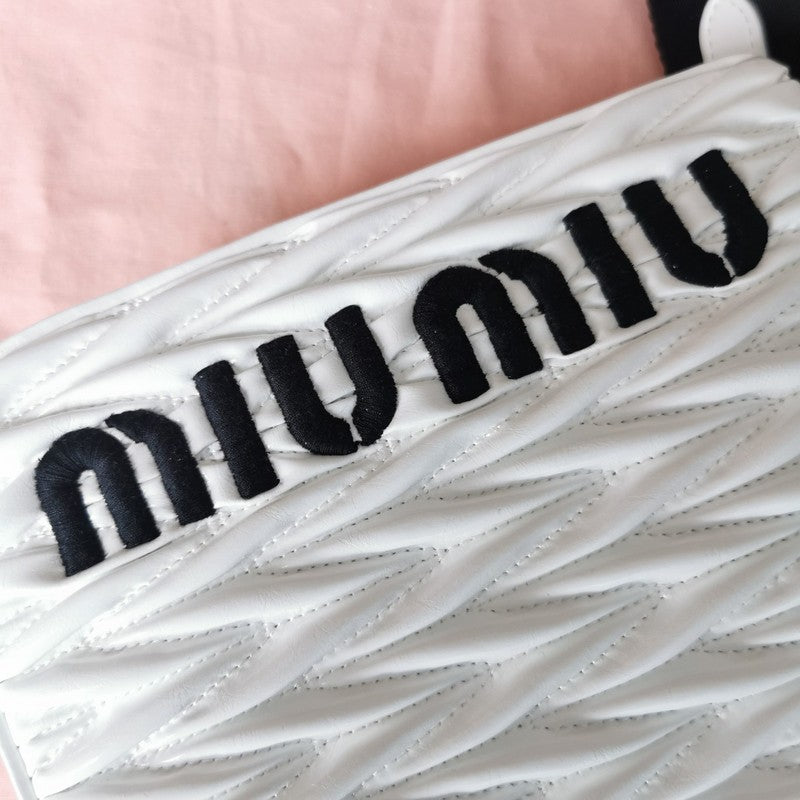 Amelia- MMU  LUXURY BAGS - 072