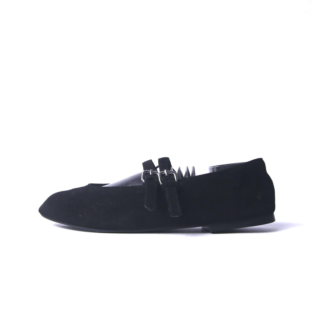 ZARA. .