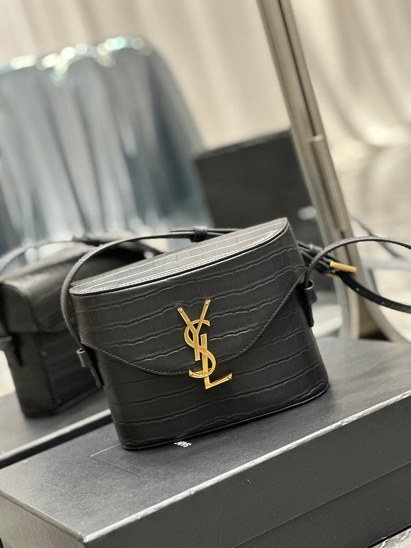 Amelia - YSL Bag - 2514