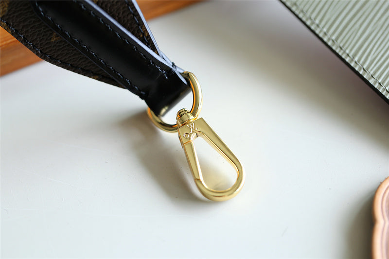 Fan Fashion Lu-Vi bags - 8596