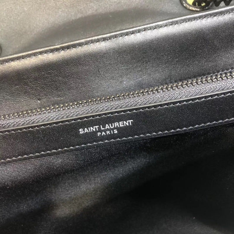 Amelia - YSL Bag - 3840