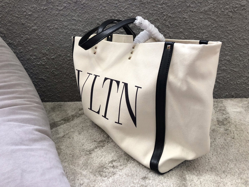 VAL LUXURY BAGS - FOR FASHION LOVERS  AFFORDABLE LUXURY BAGS- 1120