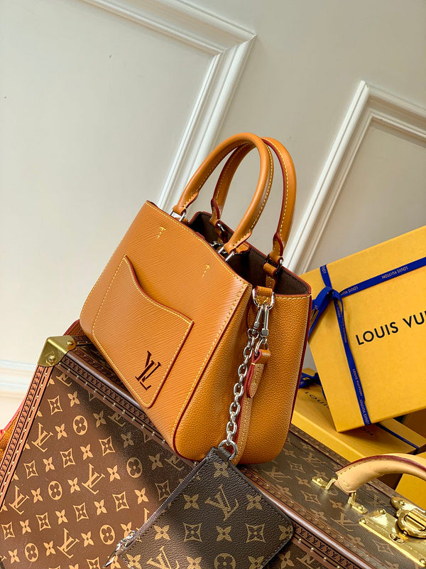 Fan Fashion Lu-Vi Bags - 16742