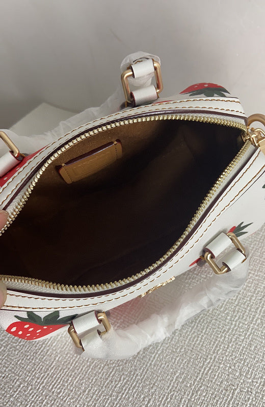 Amelia-i CAH Bags - 215