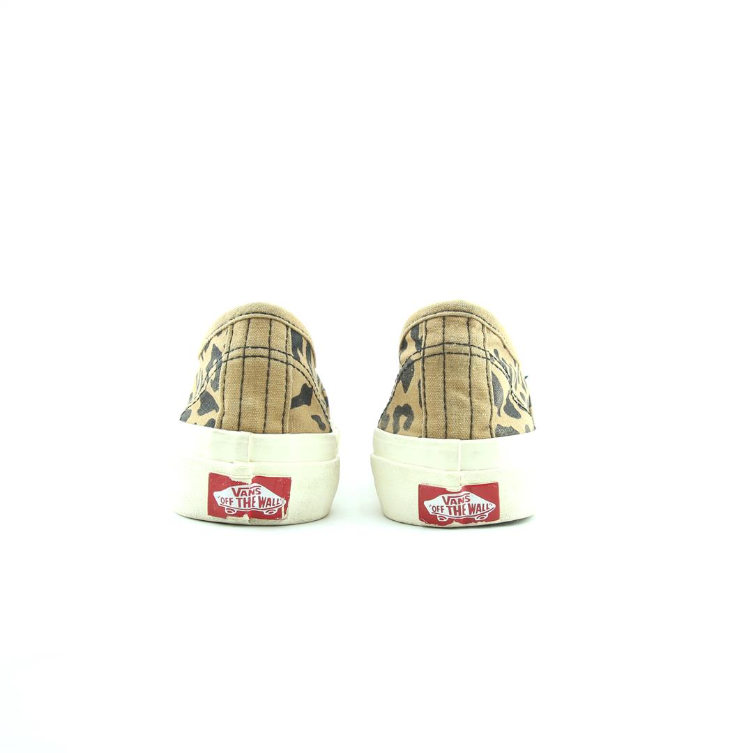 VANS AUTHENTIC
