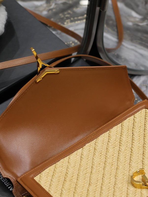 Amelia - YSL Bag - 1832