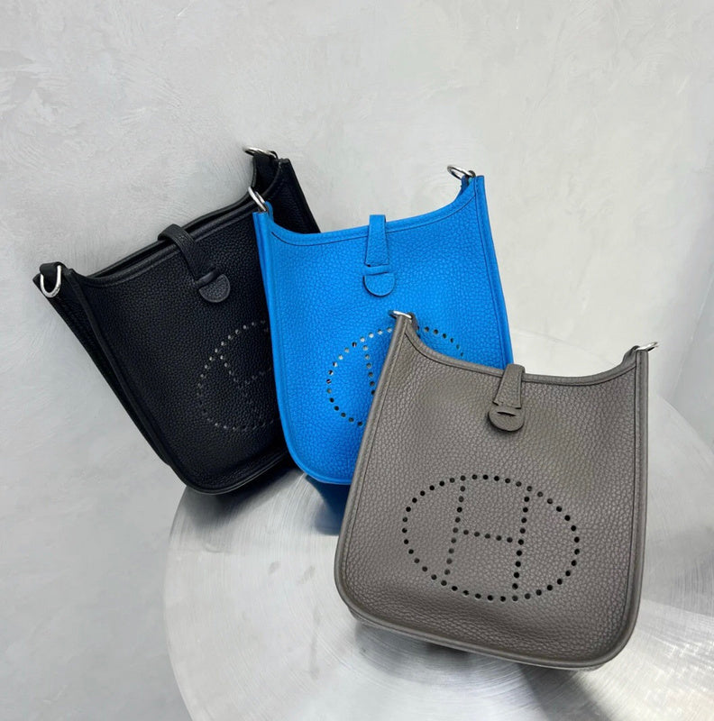 Amelia - HMS Bags - 1490