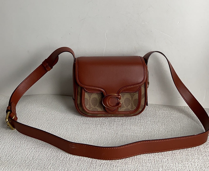 Amelia-i CAH Bags - 223
