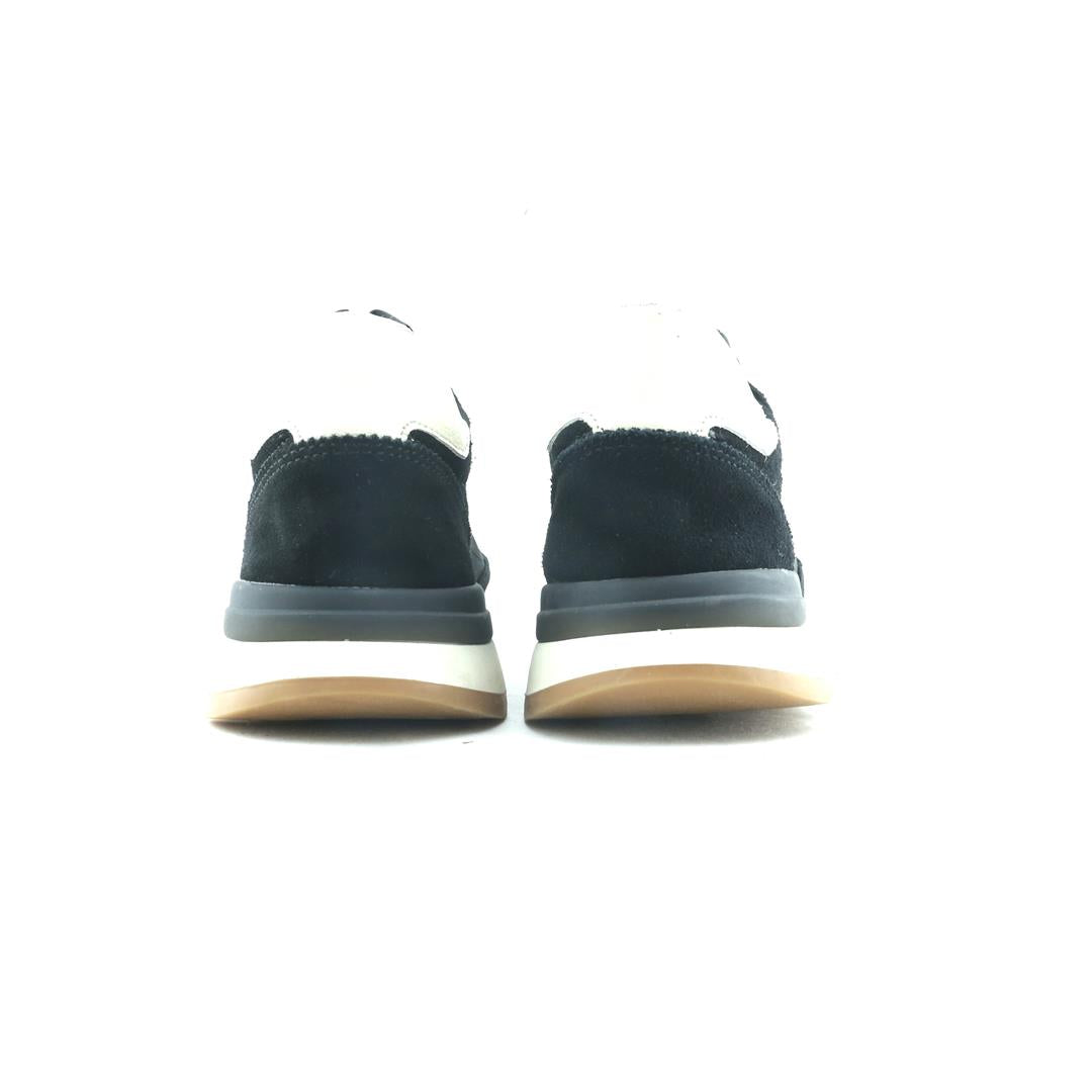 ZARA. .
