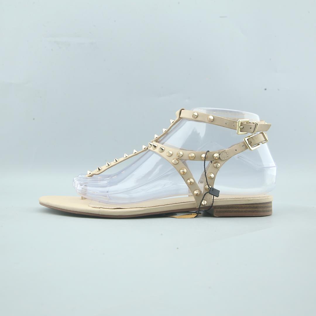 ZARA. .