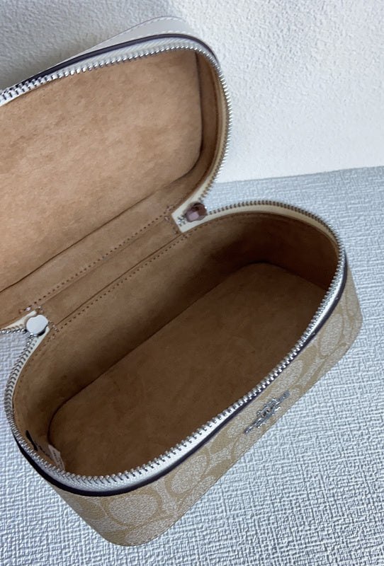 Amelia-i CAH Bags - 077