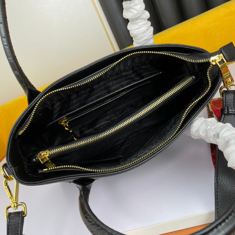 Barnes-Bags - Prada Bags - 808