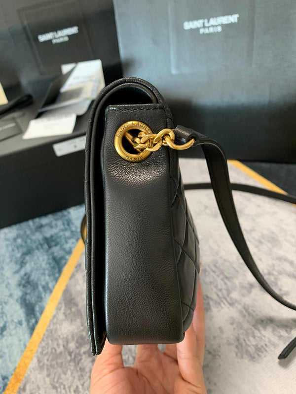 Amelia - YSL Bag - 2438