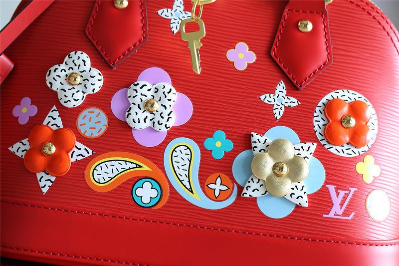 Fan Fashion Lu-Vi bags - 8258