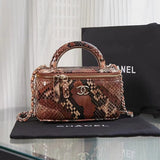 Wellow Bags - Chanel - Bags  - 170