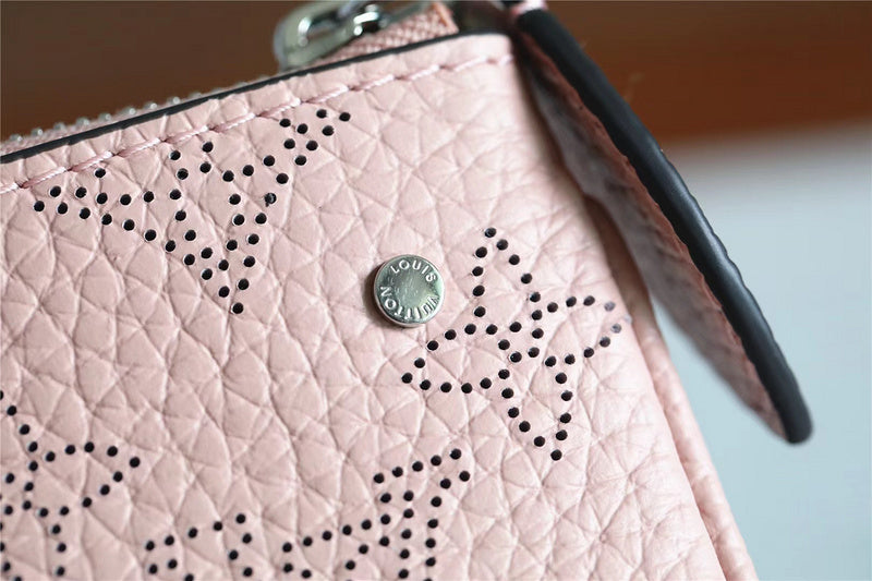 Fan Fashion Lu-Vi bags - 8975