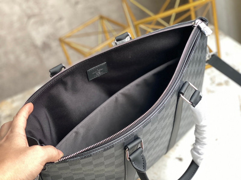 Fan Fashion Lu-Vi bags - 17176