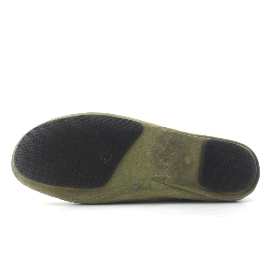 COLE HAAN BELLPORT BOW DRIVER SUEDE