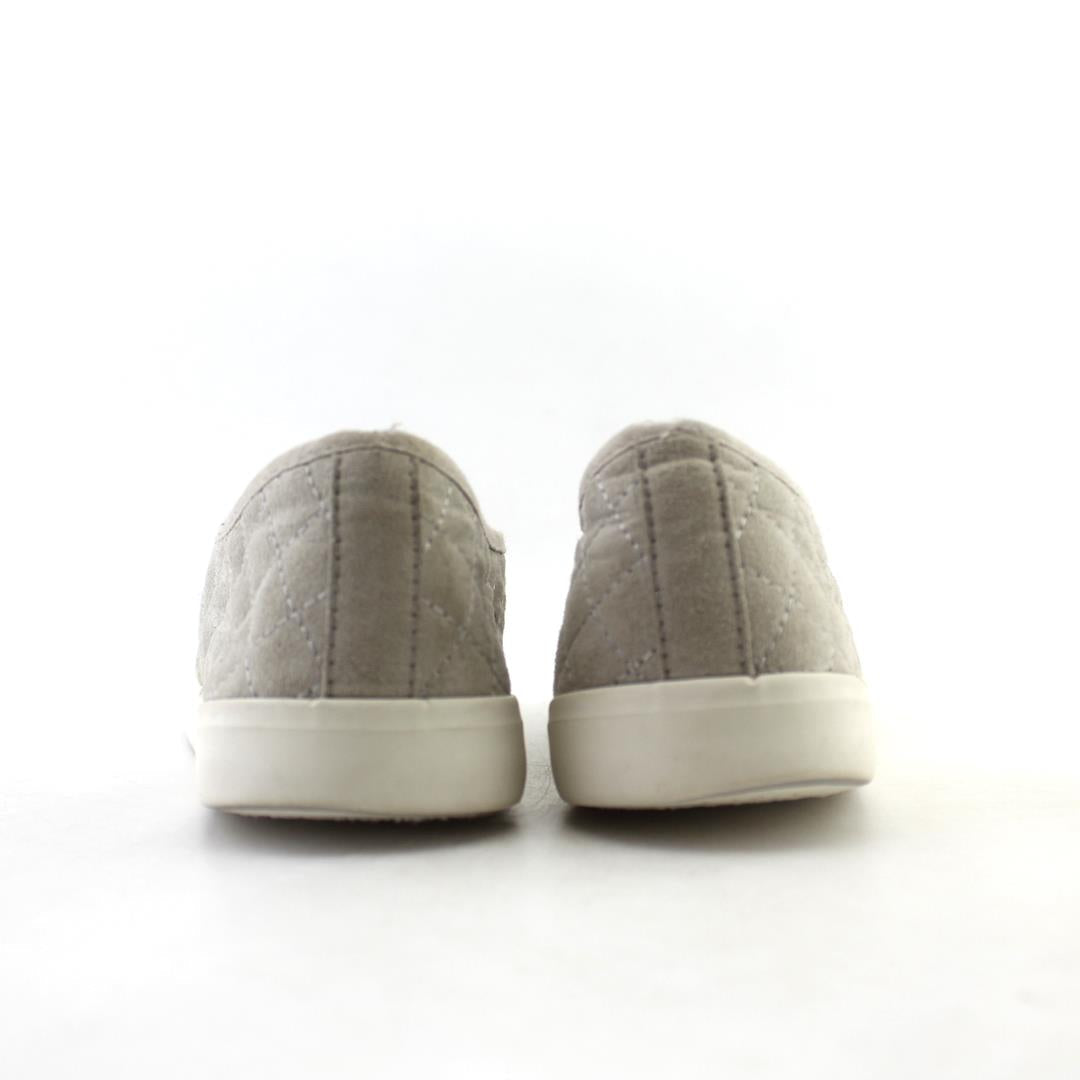 JUSTFAB .