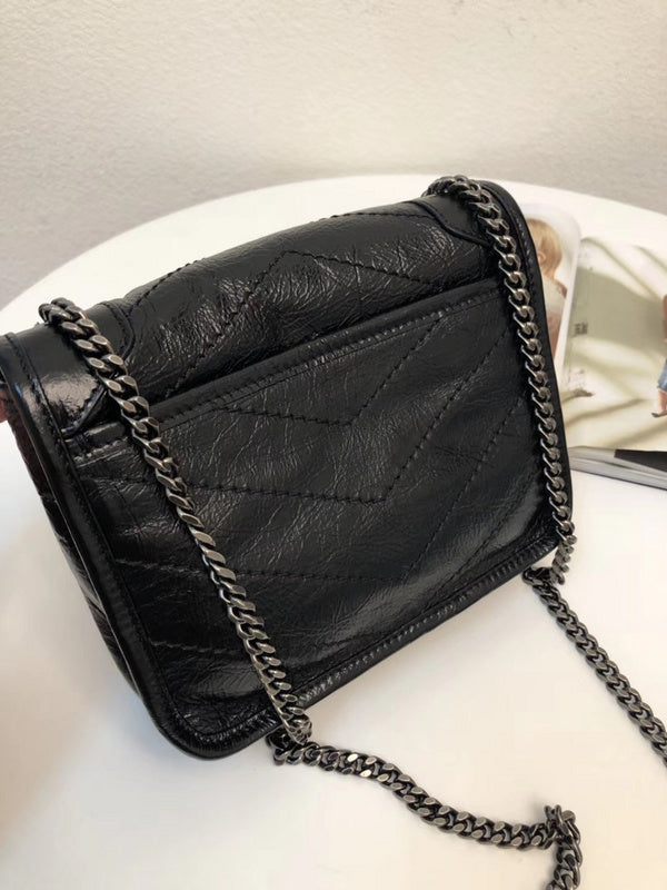 Amelia - YSL Bag - 3837