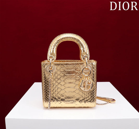Lusso Official - DYOR   BAGS - 116