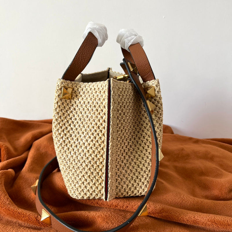 VAL LUXURY BAGS - FOR FASHION LOVERS  AFFORDABLE LUXURY BAGS- 1050