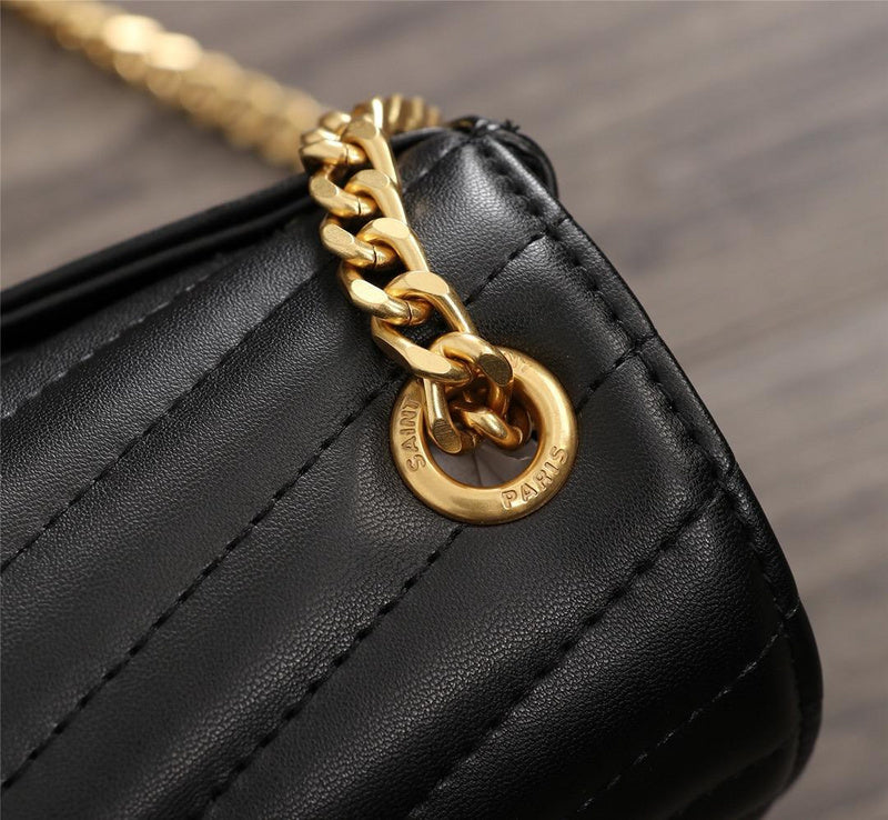 Amelia - YSL Bag - 2905