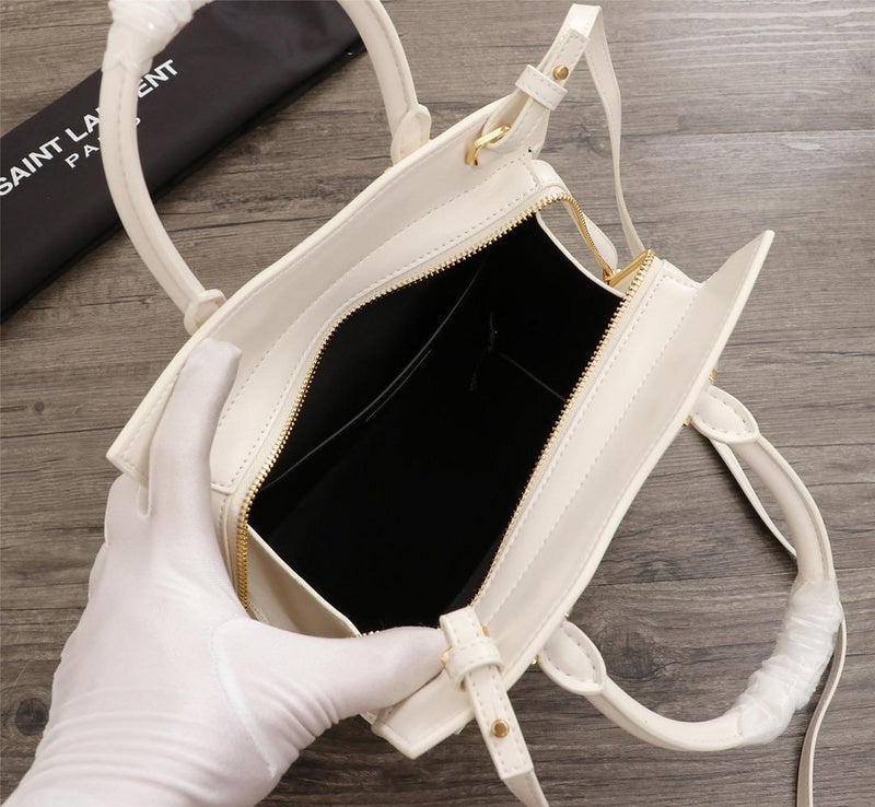 Amelia - YSL Bag - 2935