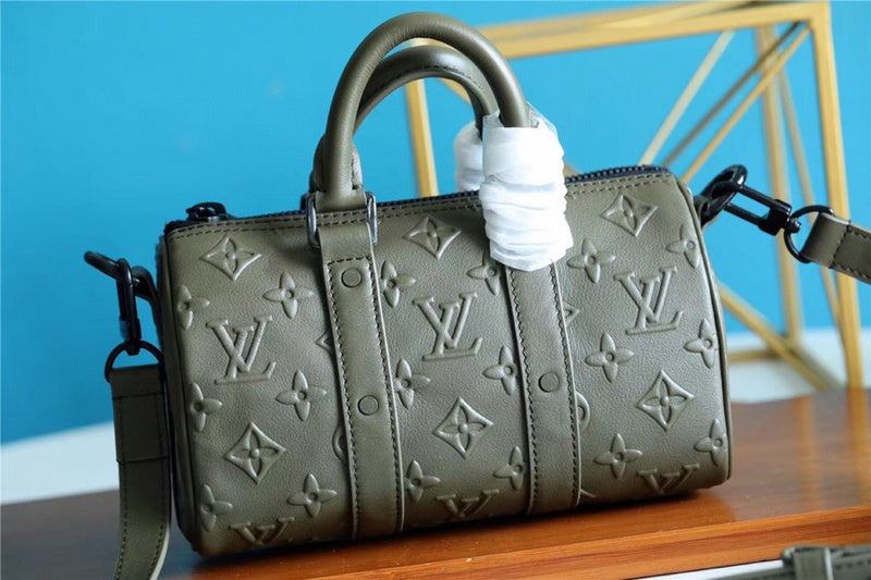 Fan Fashion Lu-Vi bags - 9437